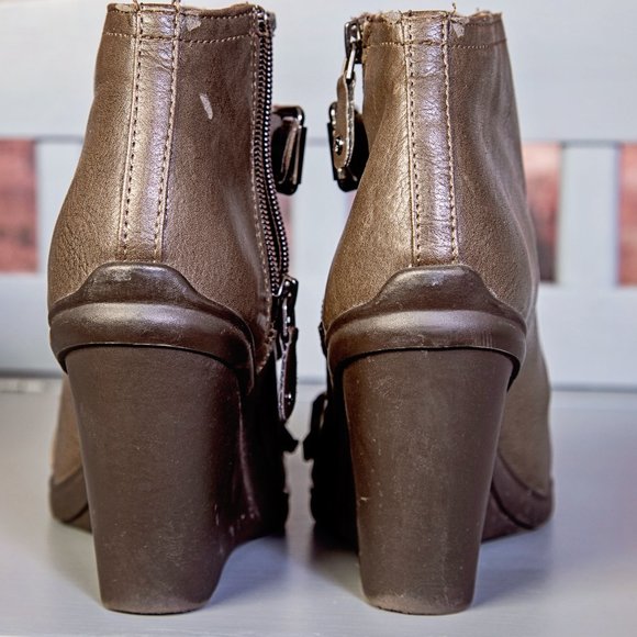 Funky booties! - Picture 3 of 4